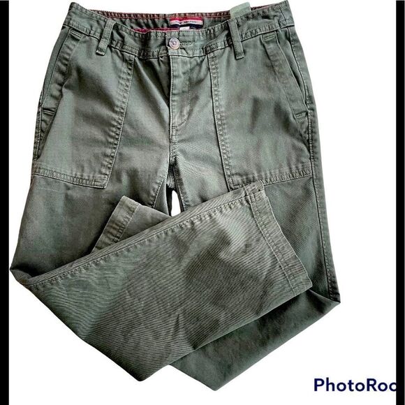 Tommy Hilfiger olive green cotton blend pants with front patch pockets, size 0. - Picture 3 of 5